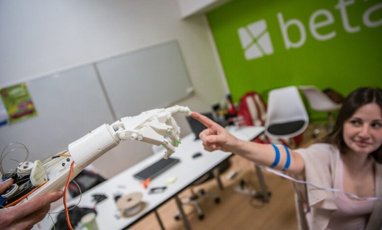 Betaplace Robotic Hand